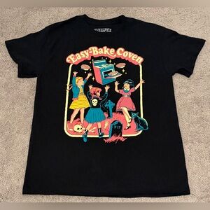 Easy Bake Coven Creepy Co Graphic T-Shirt Men’s Size Medium